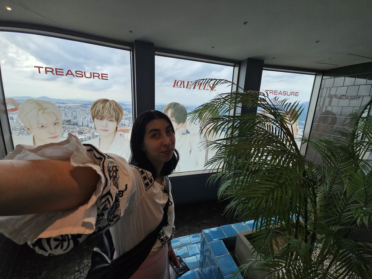 TeodoraHerman's tweet photo. I got to visit the the event after the concert! So fun getting to discover hidden locations in the tower~
(They extended the event period!)
#Treasure #TreasureHunt #TreasureNseoultower https://t.co/H0Qpps4HQ5