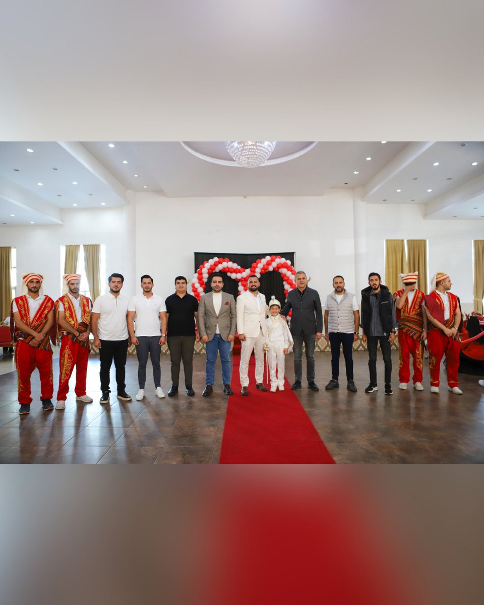 megatvcomtr's tweet photo. Alanya’da Görkemli Sünnet Düğünü: Mehter Takımıyla Coşkulu Karşılama

Haberin devamı için web sitemizi ziyaret edebilirsiniz. https://t.co/4pIsKEdF7d

#sünnetdüğünü #mehtertakımı #KemalYetgin #AlparslanMiraçYetgin #Alsev #Cikcilli #AlanyaHaber #düğüncoşkusu #yerelsiyaset #işdünyası #AlanyaEtkinlik