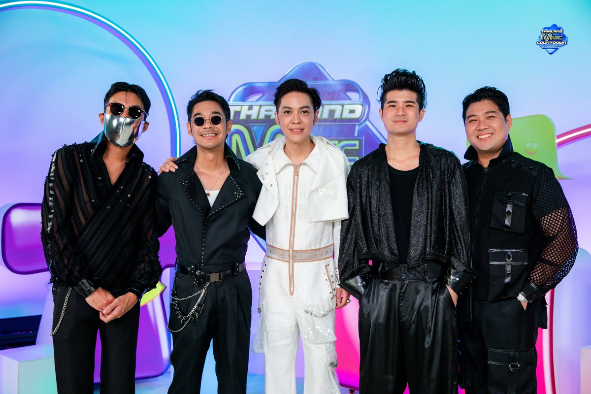 TMCcountdown's tweet photo. [𝑶𝑶𝑻𝑫✨] getsunova Feat. ดัง พันกร - คิดถึงเป็นประจำ (Daily Life) | Thailand Music Countdown

#getsunova #ดังพันกร #TMC_EP22 #TMC2025 #ThailandMusicCountdown #TrueCJCreations #Ch3Thailand https://t.co/kEdhixjX9G