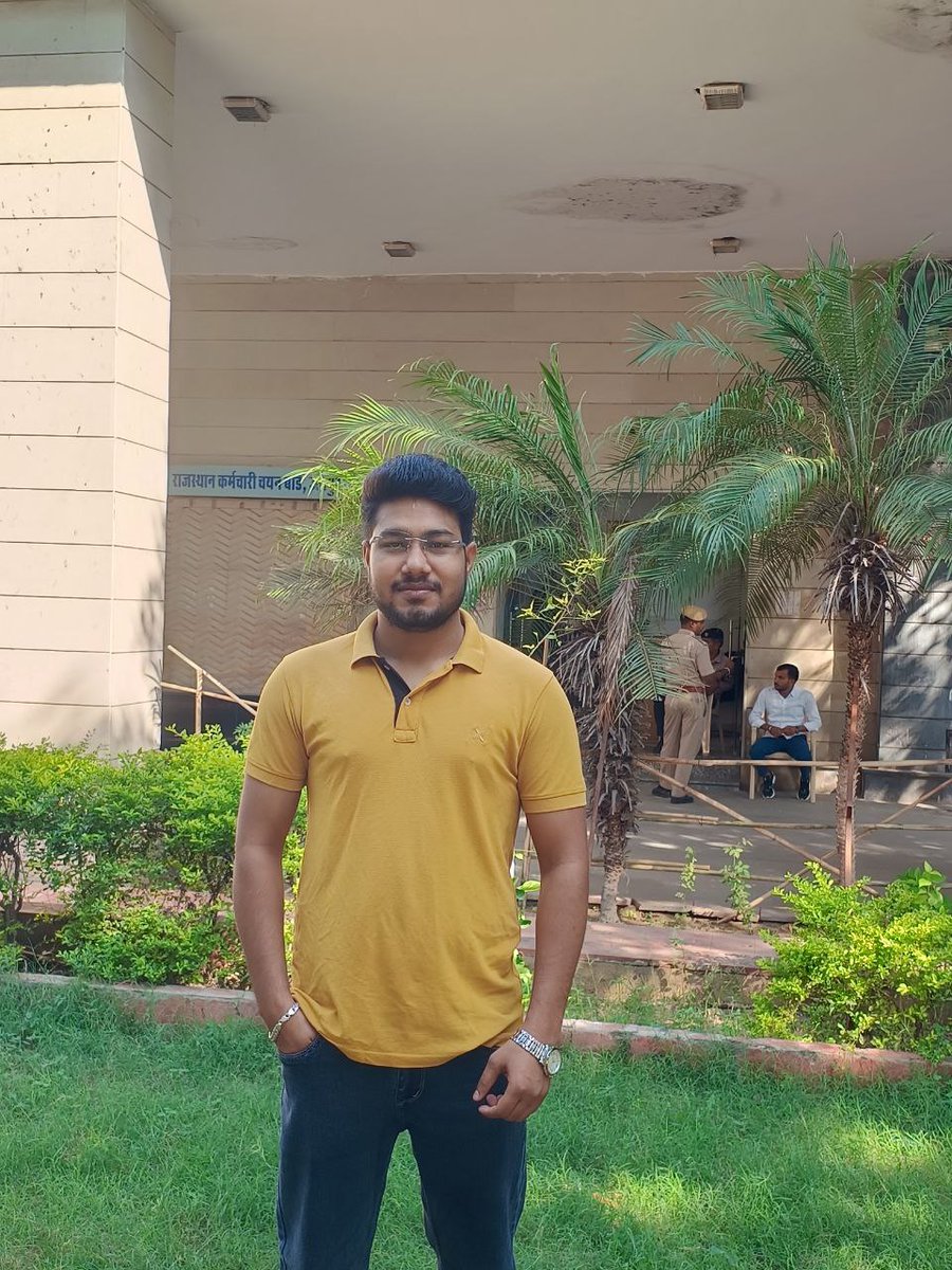 looserdj420's tweet photo. सुरेंद्र भाई राजमेश पहुंच गया है. धरातल वाली टीम का संघर्ष जारी है.NHM राजमेश भर्तीयो की पद वृद्धि की संशोधित विज्ञप्ति जारी करते हुए रिजल्ट जारी करना चाहिए.CHO ���द वृद्धि की संशोधित विज्ञप्ति जारी करे आलोक राज जी sir ताकि समय पर CHO रिजल्ट जारी हो सके@alokrajRSSB
@MukeshBangra12 https://t.co/ULPClaEvSL