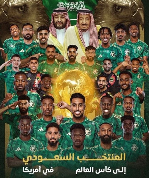 daif7's tweet photo. ما نكون بـ أول الصـف قـدام  ولا نصير بـ روسنا صفٍ جديد💚
نكون حيث يكون كل نجاح وتقدم 
 #الأخضر_إلى_كأس_العالم_2026 
#كأس_العالم_2026 https://t.co/mgri9kSfju