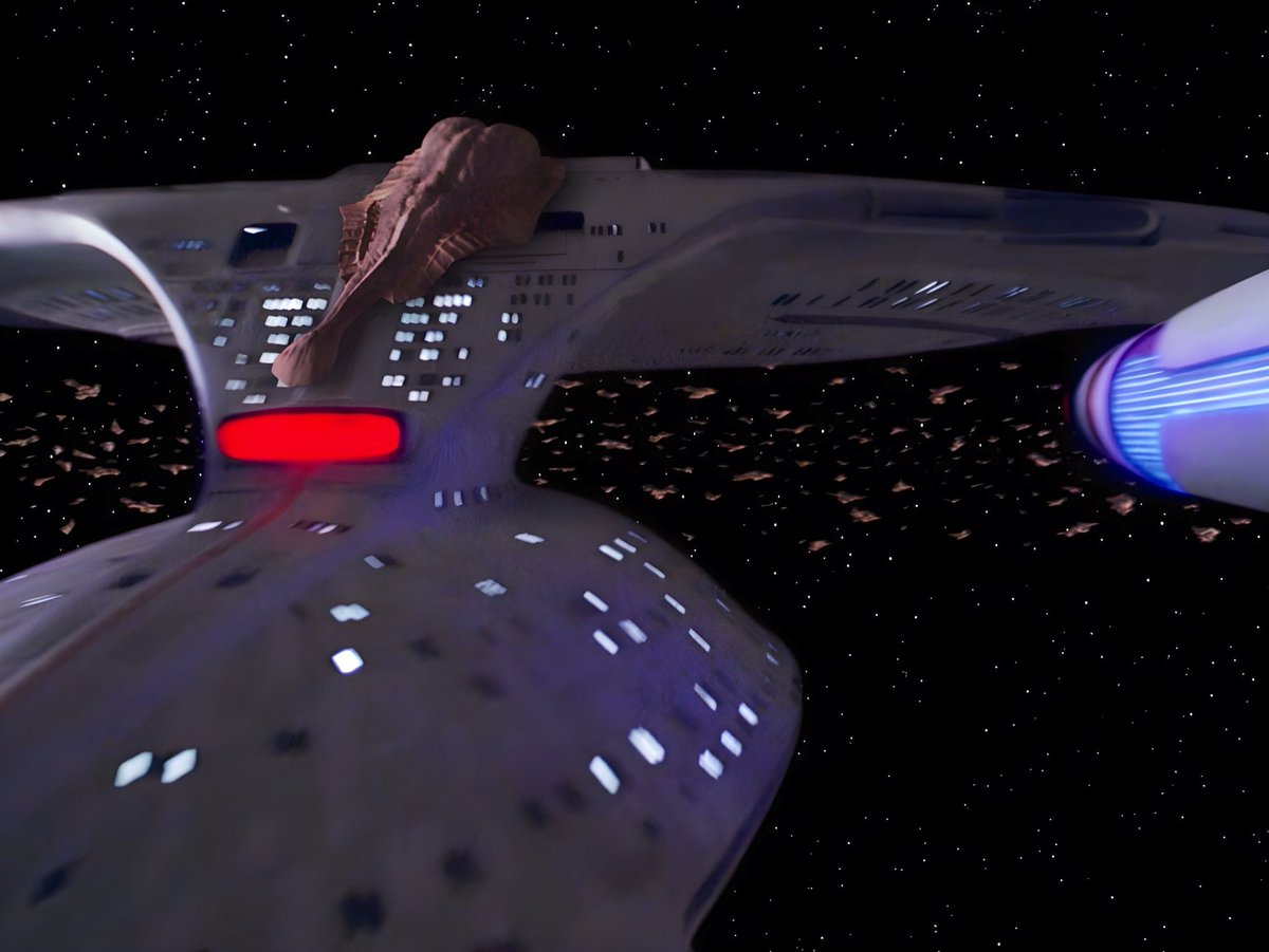 startrek_ships's tweet image. A year ago today, my son was born.
In honour of his first birthday, I’m sharing another image from Galaxy’s Child. #StarTrek #TNG.

Interestingly, Kirk, Picard, Sisko, and Burnham all have one son.
So I guess I’m in good company. 😊

#GalaxyClass