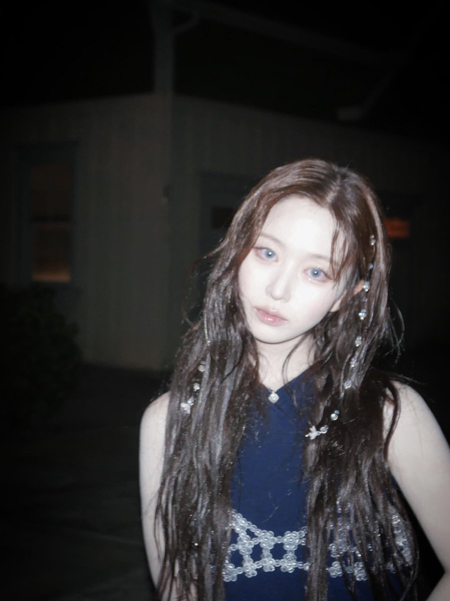 WE_NMIXX's tweet photo. ✨Blue Valentine💙

#NMIXX #엔믹스 
#해원 #HAEWON https://t.co/7ubteqXKB9