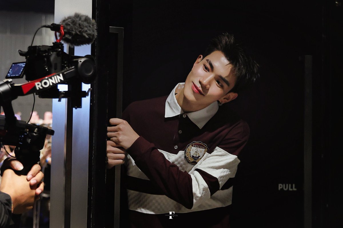 เซอไพร๊สค้าบคุ๊ณแม๊~ 😚

<a href="/tawattannn/">FOURTH</a> 💜✨🔮💟

HAPPY TWENTY ONE FOURTH  
#MagicFOURTHTurns21
#TheMagicofFOURTH21st
#Fourthnattawat #โฟร์ทณัฐวรรธน์