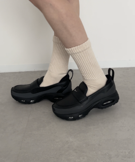 NIKEのスニーカーローファー いくらでも歩けるし可愛くて最高