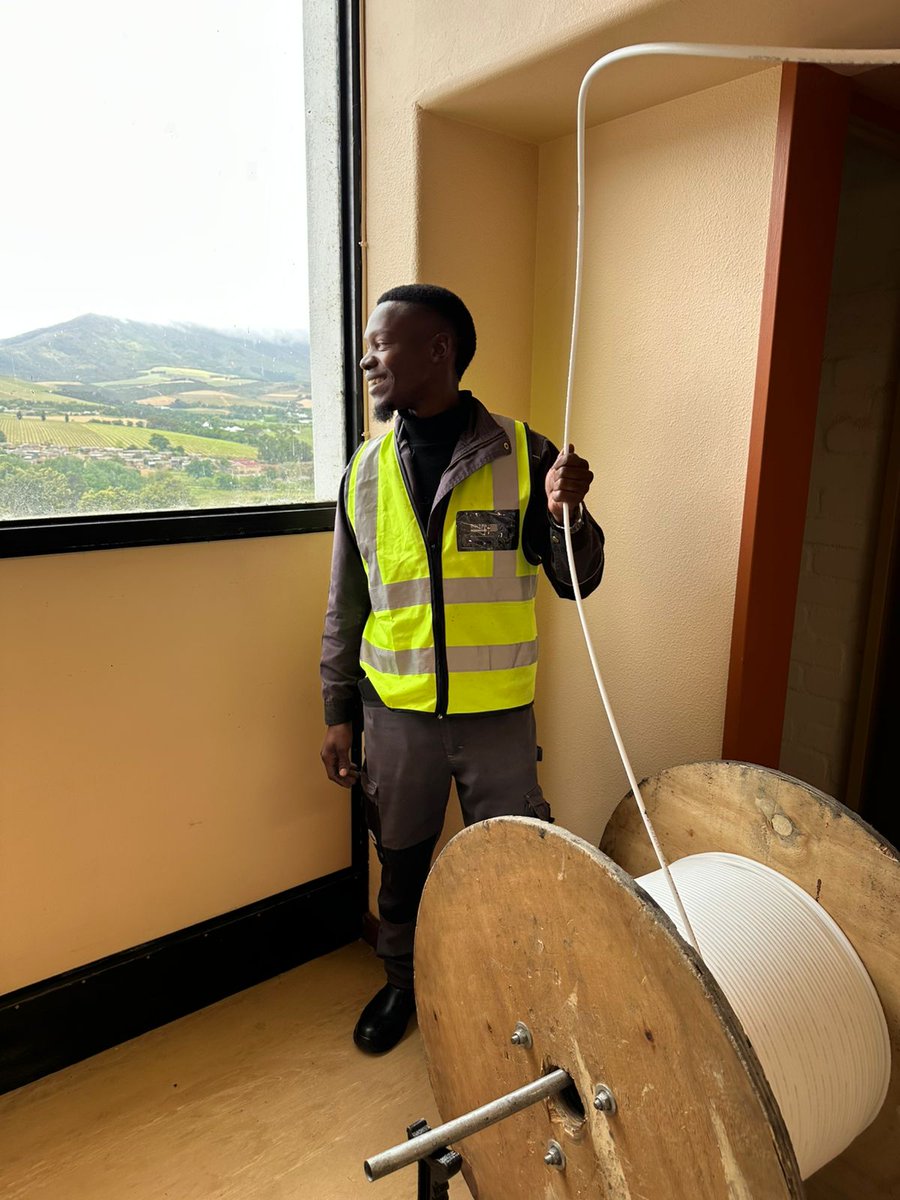 boltontech_sa's tweet image. Dropped calls? Not on our watch! 📡✨
Our experts boost weak signals site by site — keeping your building connected. 💼
Chat to our signal pros: boltontechnical.co.za/pages/contact-…

#SignalBooster #CellularCoverage #DroppedCalls #Connectivity