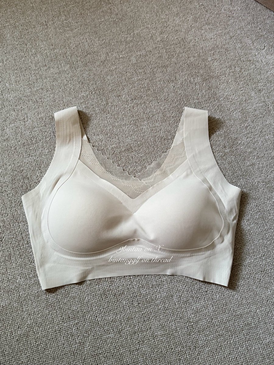 9bintaa's tweet photo. I WISH…… I KNEW…… EARLIER 

found the perfect bra for daily wear. seamless, breathable &amp; comfortable 🥹👍🏻 https://t.co/4I3vGcEeyQ