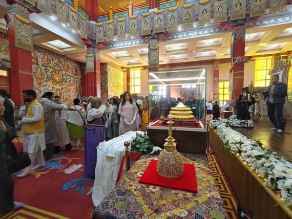 A remarkable wave of devotion has surged through #Elista, with over 30,000 devotees gathering on the first three days of the Holy Relics Exposition, according to official reports from the Government of #Kalmykia. ( 1/3 ) 

#RelicsInKalmykia
#CultureUnitesAll