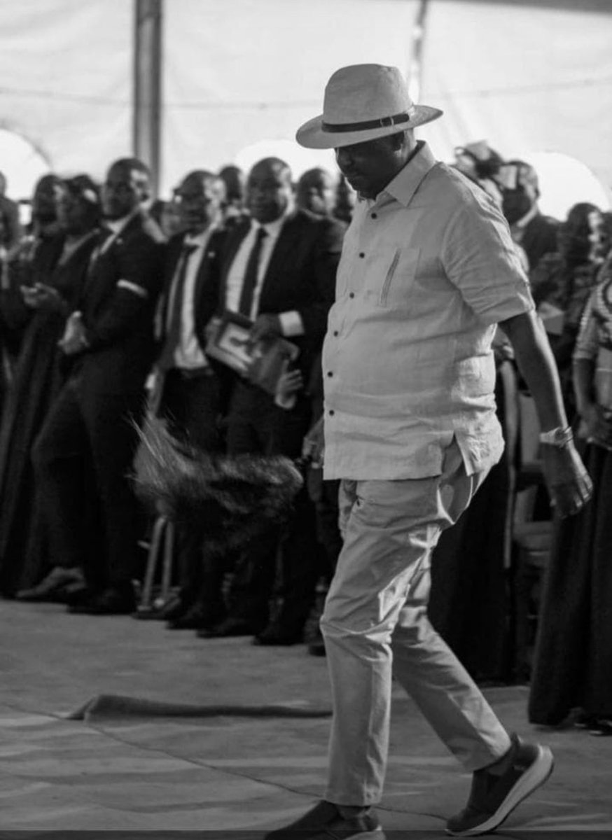 Fionambabazi1's tweet photo. Ohh Baba , Lala Salama. https://t.co/UO1PK6RWx5