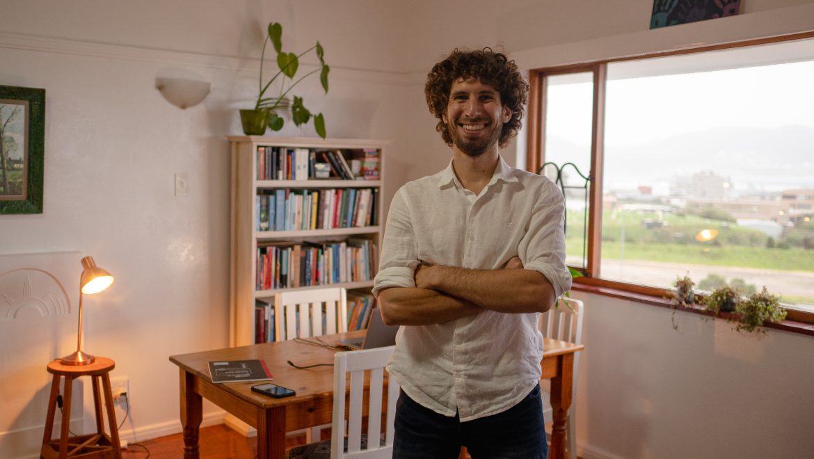 How can an 11-year-old with zero coding experience build an interactive wildlife discovery website in just 10 days?

Read: futuresa.co.za/education/ai-i…

#AIinEducation #FutureOfLearning #EdTech #Innovation #RocketHour #CodeQuest #STEM #ArtificialIntelligence