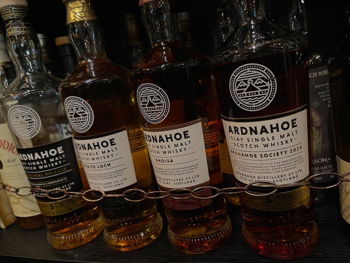 アイラ島に行った時にツアーも参加させてもらった蒸溜所！

アードナッホー4種

イノーギュラルリリース
インフィニティロッホ
ボルサ
そして
アードナッホーソサイティ2024

是非お試しあれ