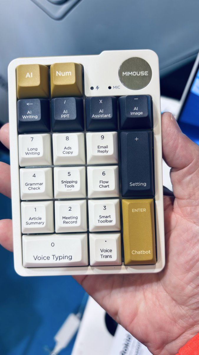 knnkanda's tweet image. AI専用 10キーボード
 #HongkongErectronicsFair