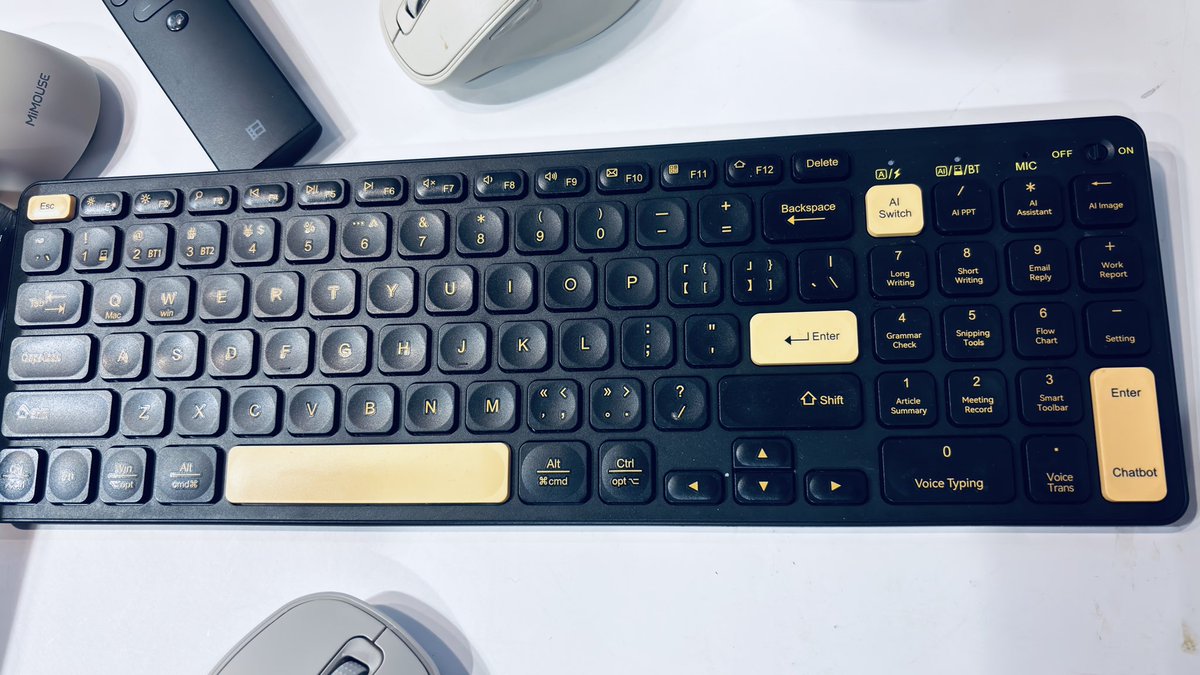 knnkanda's tweet image. AI専用 10キーボード
 #HongkongErectronicsFair