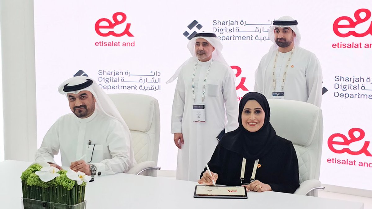 #الامارات71 | 🇦🇪

لتعزيز التكامل بين القطاعين الحكومي والخاص.. دائرة الشارقة الرقمية توقع شراكات استراتيجية مع عدد من الشركات الخاصة بهدف تحقيق التكامل الرقمي؛ من خلال الجمع بين كفاءة القطاع الخاص ورؤية القطاع الحكومي

| #الامارات #الشارقة <a href="/Sharjahegov/">Sharjah Digital Department</a>