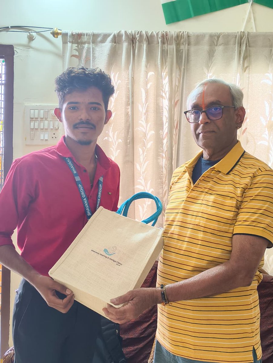 ✨ This Diwali, we celebrated happiness with our amazing patients!🎉
We shared special gifts and exciting offers as a token of love and gratitude. Seeing our patients smile truly made our Diwali brighter. 💛
Thank you for trusting Bhavana Hearing Care — where care meets celebrate