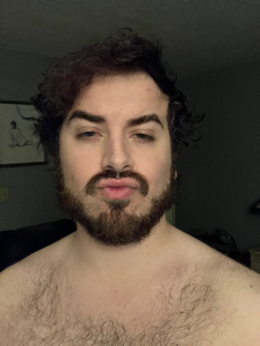 johnnoliver's tweet photo. continuing the experiment by posting a thirst trap (this time using hashtags that are relevant to the picture) 

#thirsttrap #hairy #man #blueeyes #handsome #eyebrows https://t.co/ELHB4f2M9e