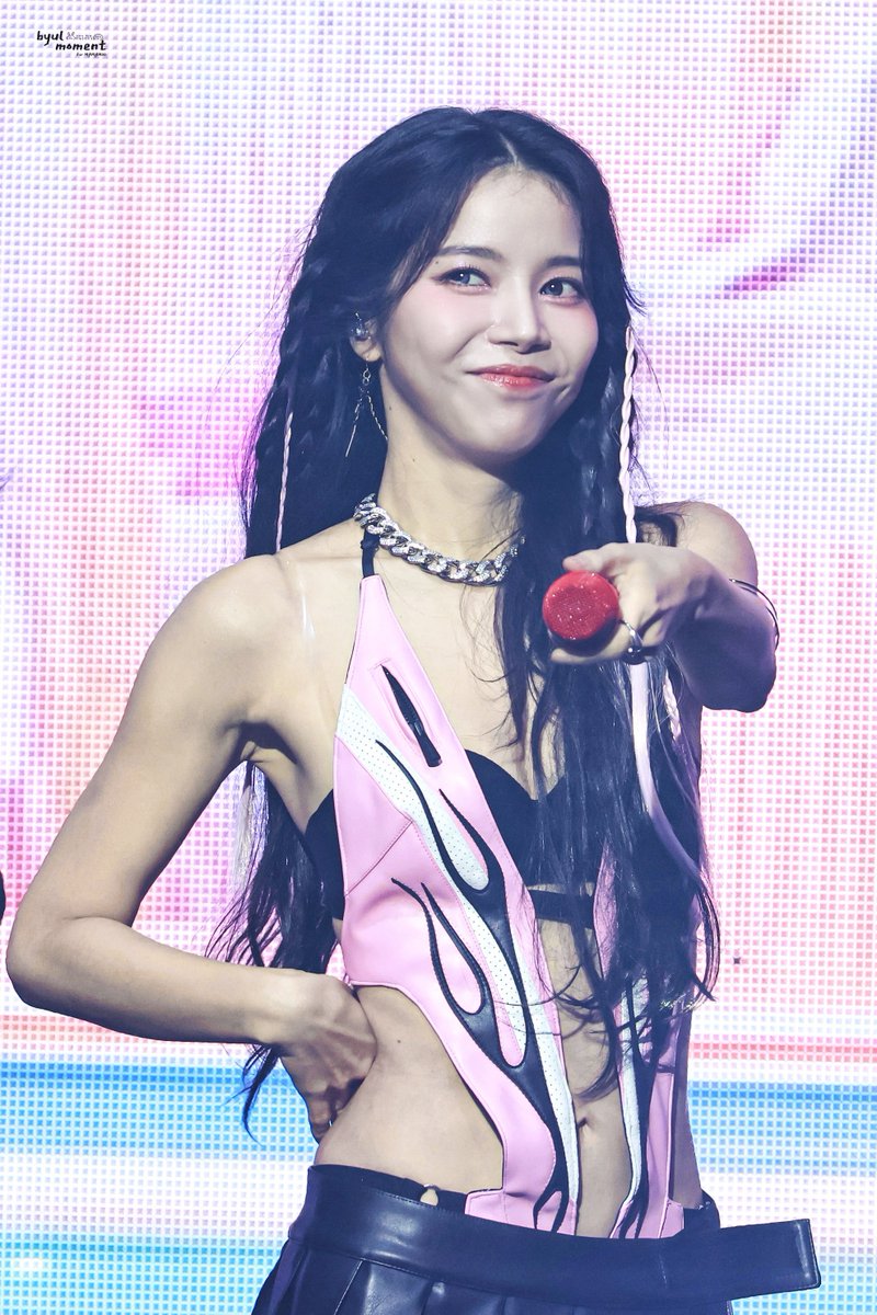 byul_moment's tweet image. 251011

Solaris in Seoul

LOVE WHAT I WANT🩷

#마마무 #mamamoo  #솔라 #Solar #金容仙 #頌樂 #ソラ