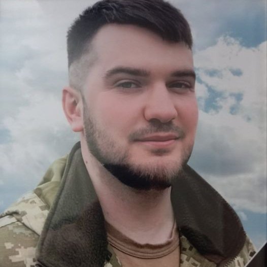 EuromaidanPress's tweet photo. Let us keep the Defenders of Ukraine in our thoughts and prayers.  

RIP - Stanislav Sakhnik, Ruslan Horoshko (36), Serhii Haiduk (35), Andrii Skulchuk  

In Flanders fields the poppies blow    
Between the crosses, row on row,    
That mark our place...  

Eternal Memory! https://t.co/mxSD4ug4hc
