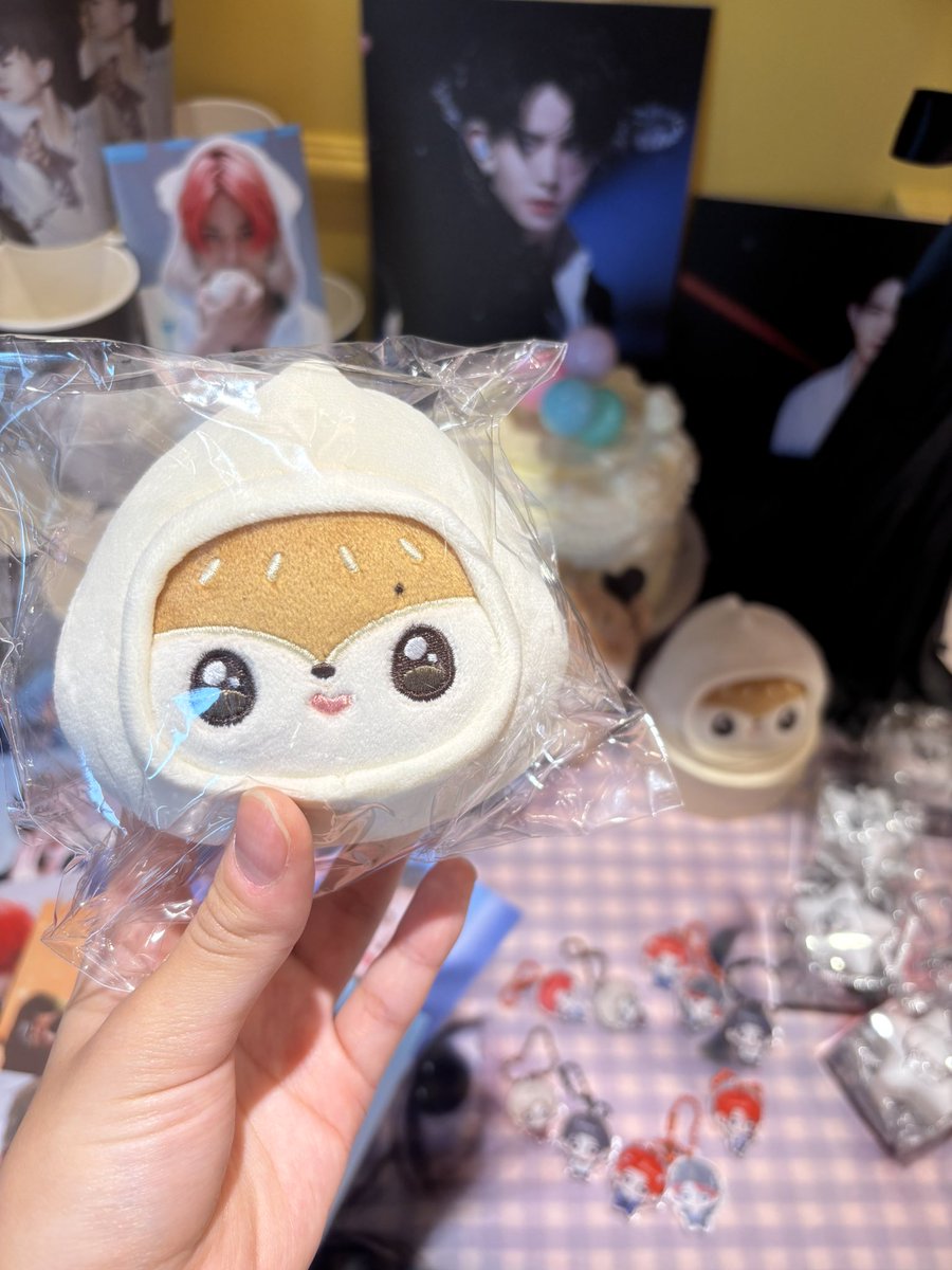 hee_zzoooo's tweet image. @intersectionhs 
#STAY_WITH_HEESEUNG 
 
희승이 생일카페 다녀왔어요
너무너무 귀여운 인형들이 한가득...
만두희승이가 나와주어서 행복했습니다♡