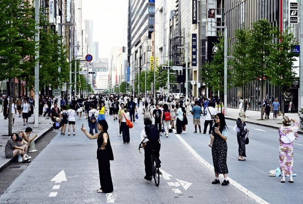 【発表】1～9月の訪日客数が最速ペースで3000万人突破、中国人が大幅増
news.livedoor.com/article/detail…

日本政府観光局によると、9月の訪日外国人客数は前年同月比13･7％増の326万6800人で、9月として過去最多だった。1～9月期の累計では前年同期比17･7％増の3165万500人となったという。