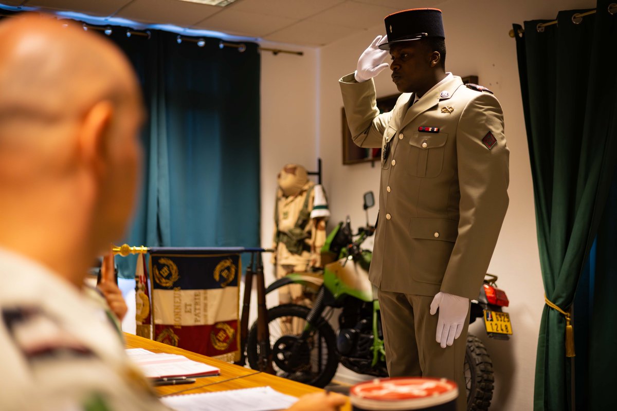 121e régiment du Train tweet media