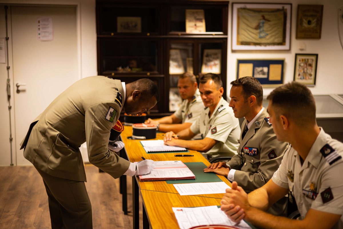 121e régiment du Train tweet media