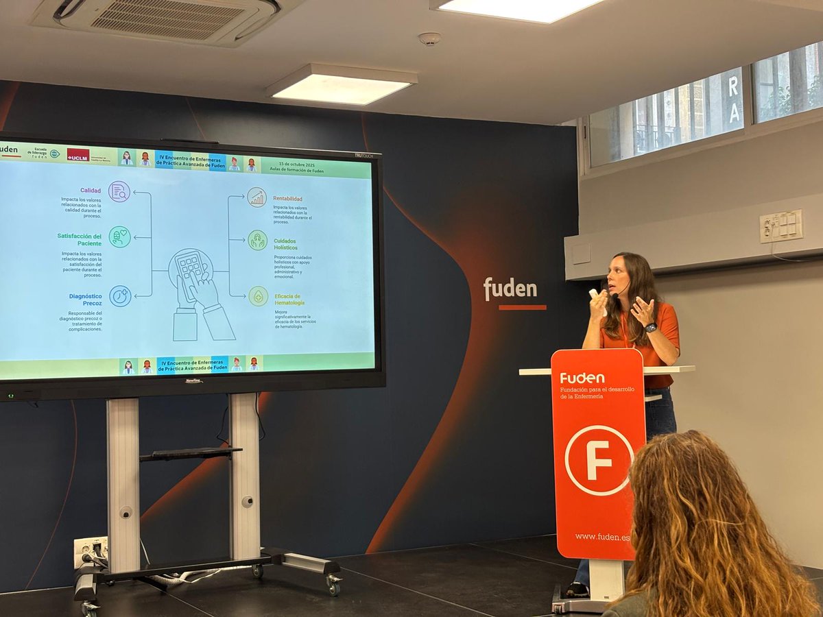 👏Ponencia inaugural del IV Encuentro de Enfermeras de Práctica Avanzada, a cargo de Ana Rodríguez Calvo, EPA en hematología.

"Soy una enfermera de práctica avanzada, lo digo con seguridad, pese a que aun no consigamos el reconocimiento que merecemos"