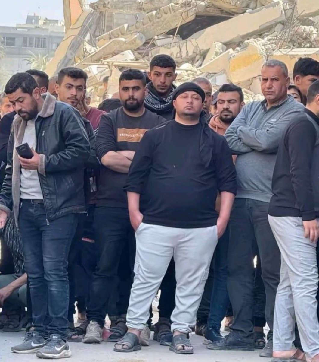 Unmittelbar nach dem Aushungern der Palästinenser liegt der durchschnittliche BMI in #Gaza bei 28,5.

#Hamas #Israel #Hunger