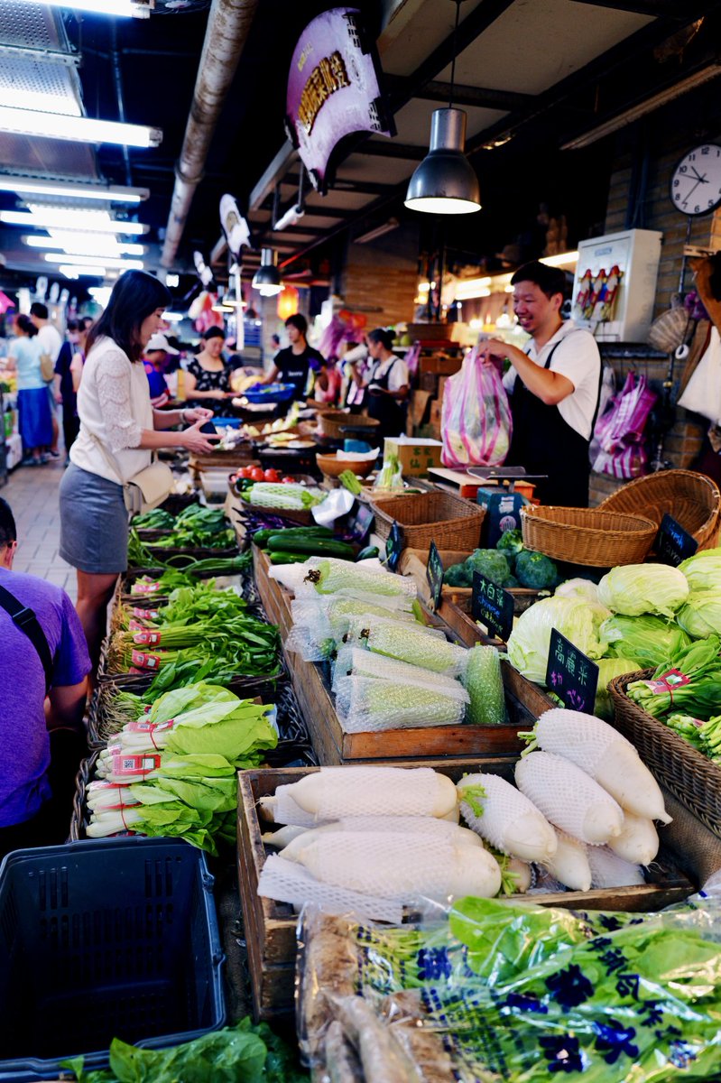 この雰囲気、旅の醍醐味って感じ🌍🎒