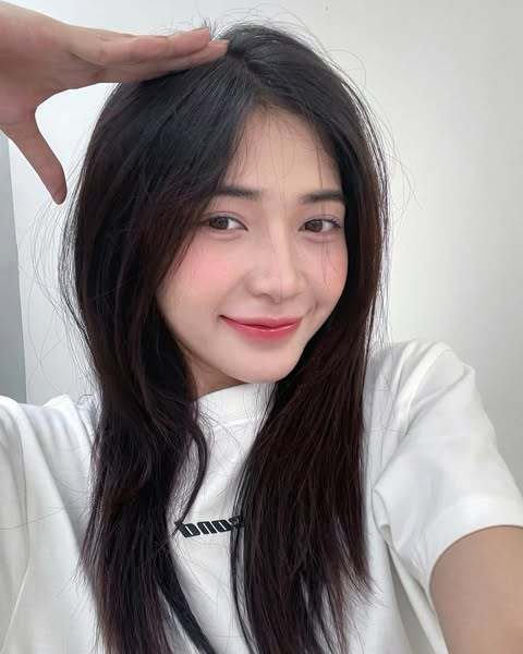 ms_khw's tweet photo. Em xinh tươi 📷📷 https://t.co/z4IAItirSH