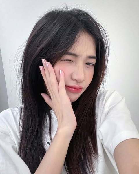 ms_khw's tweet photo. Em xinh tươi 📷📷 https://t.co/z4IAItirSH