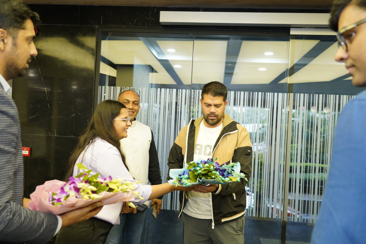 _CNInfotech's tweet image. 𝐒𝐭𝐫𝐞𝐧𝐠𝐭𝐡𝐞𝐧𝐢𝐧𝐠 #𝐏𝐚𝐫𝐭𝐧𝐞𝐫𝐬𝐡𝐢𝐩𝐬, 𝐒𝐜𝐚𝐥𝐢𝐧𝐠 #𝐈𝐧𝐧𝐨𝐯𝐚𝐭𝐢𝐨𝐧 - 𝐓𝐨𝐠𝐞𝐭𝐡𝐞𝐫🤝

We were delighted to host senior technology leaders from one of the world’s largest multinational entertainment brands at our Gurgaon office.  

#ClientVisit