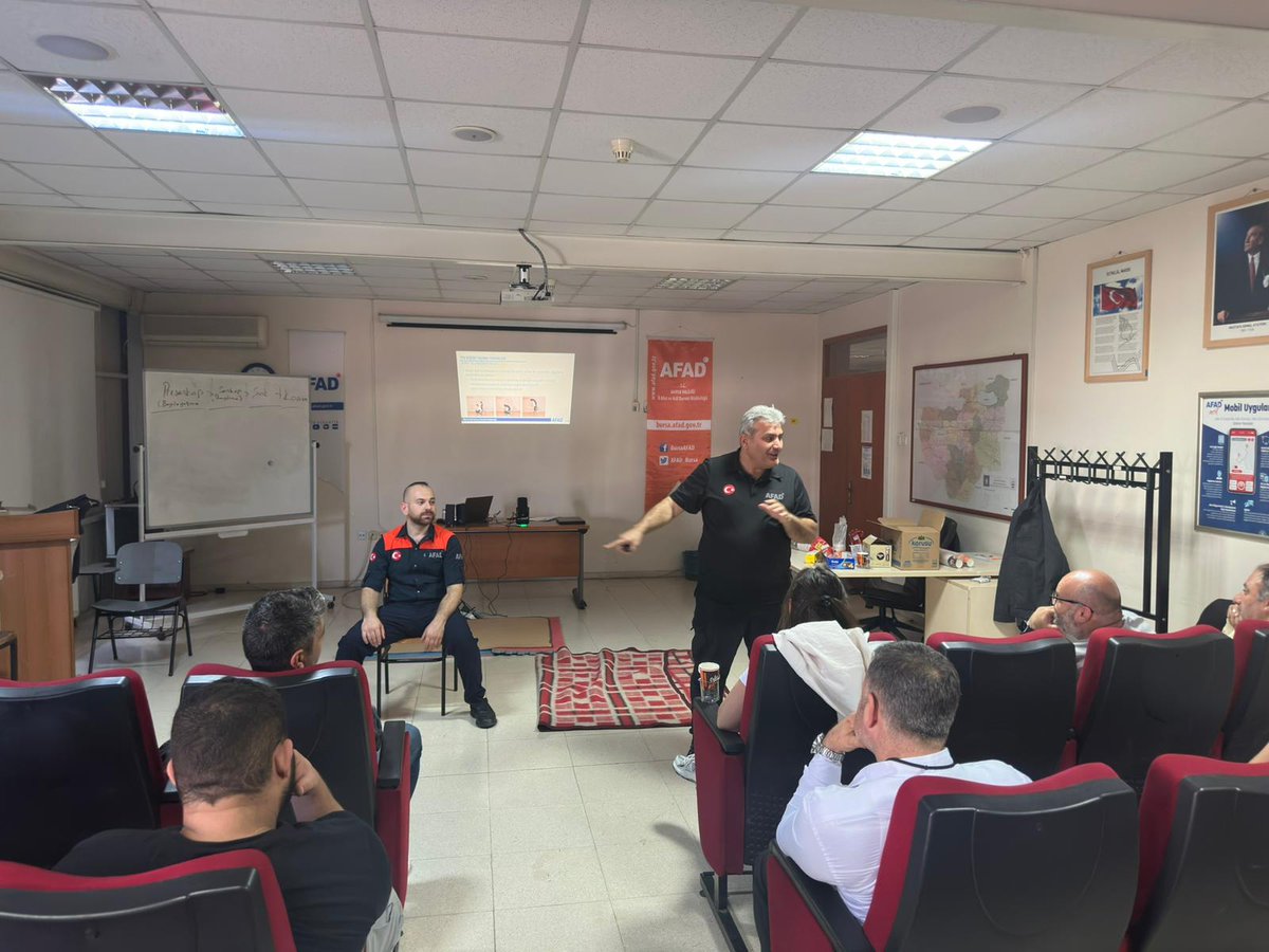 🌍 ABGE ikinci gün eğitimlerinde büyük bir gönüllülükle sahadaydı! 🙌

📌 TAMP, AYDES, INSARAG
📌 İlk yardım &amp; taşıma teknikleri
Hem teorik hem uygulamalı eğitimlerle güçleniyoruz.