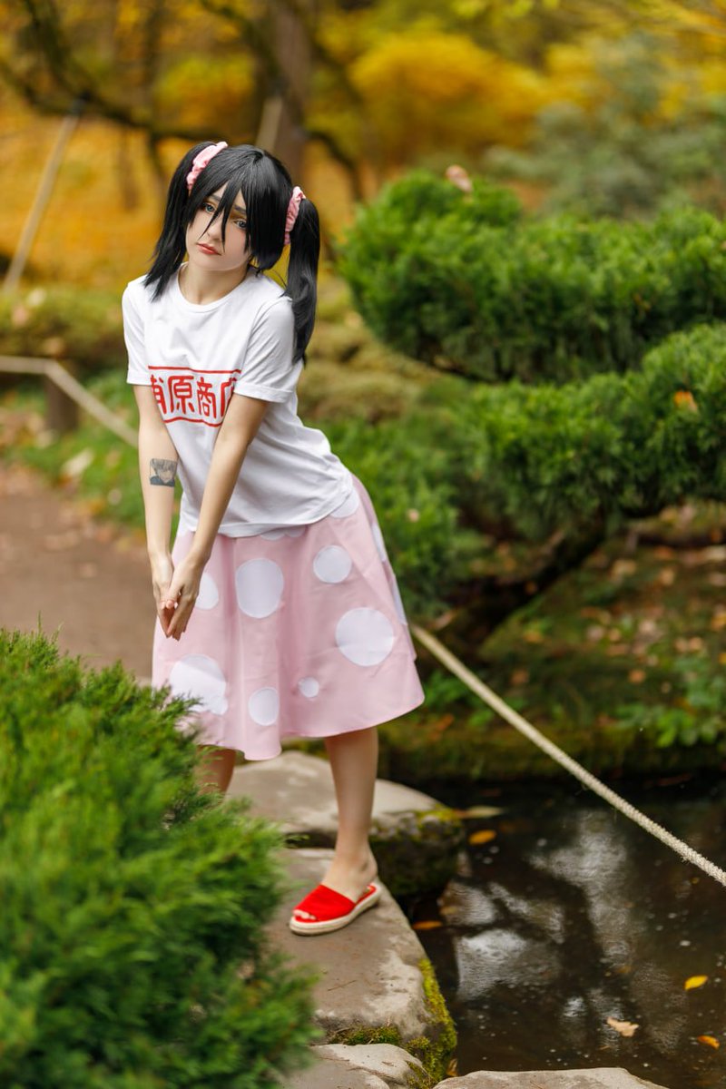 Kuromimio_cos's tweet photo. If Rukia wasn't in my original cosplay plans, then Ururu was! I thought it would be fun to make a character that has almost no cosplay. I found a similar wig, made a skirt and a sweatshirt with the inscription "Urahara Store".
Ph: @GokouMaru
#BLEACH #ururu #cosplay #ururuosplay https://t.co/PSUhkM8BfN