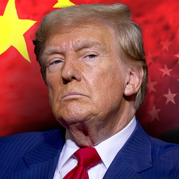 commiepommie's tweet image. 🇨🇳💥🇺🇸 China halts U.S. soybean imports and Trump panics

China has officially paused all U.S. soybean purchases. The move comes right as America’s harvest season begins, leaving millions of tons unsold and U.S. farmers begging Trump to fix his own mess.

Instead of negotiating,…