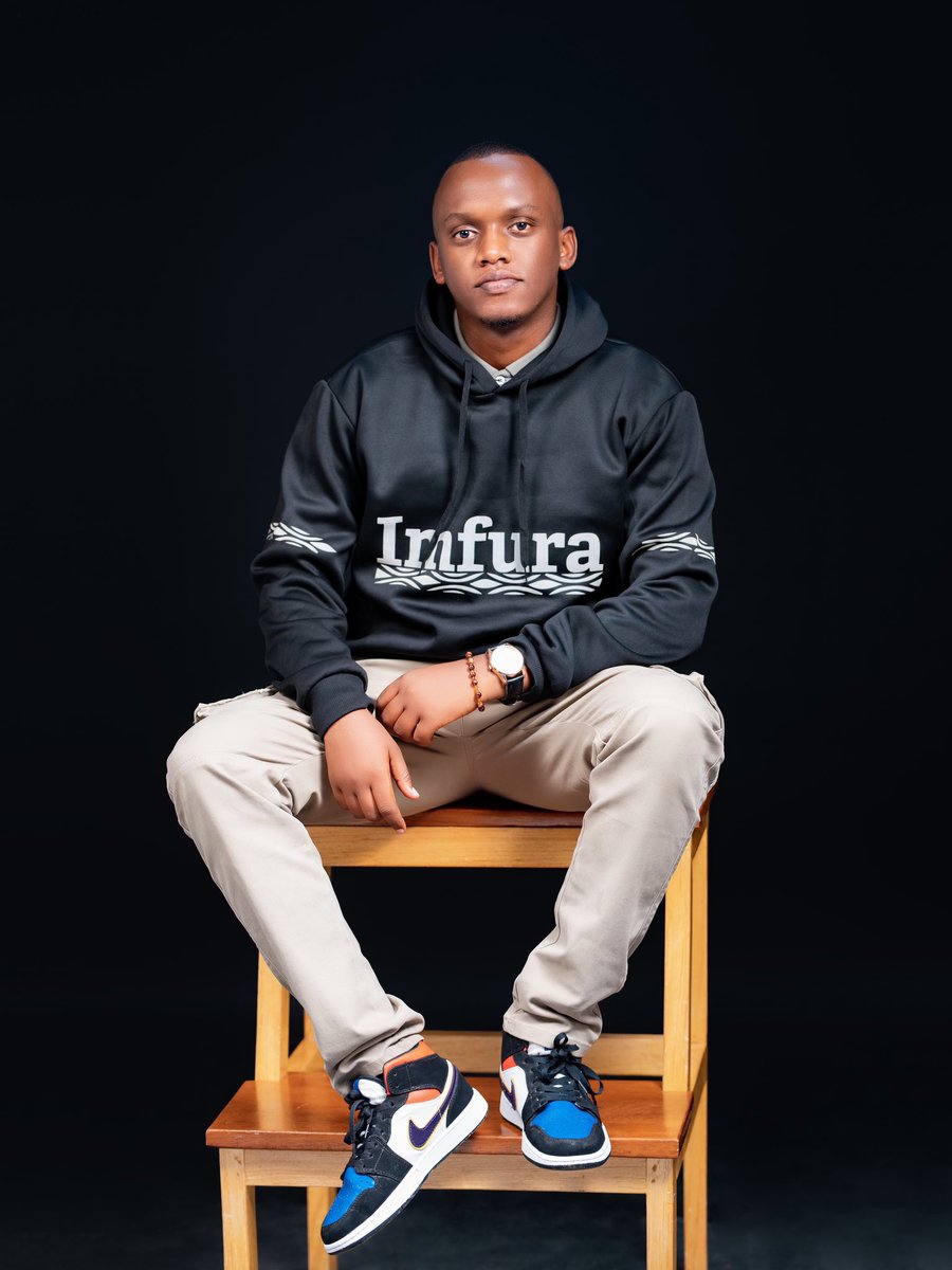 #UyuMunsiMuMateka
#15Ukwakira 

Havutse <a href="/harerimana_tito/">Tito Hare</a> Uyu musore ni Imfura koko, ni Inyangamugayo , y’ubaha abato n’abakuru, ni ikitegererezo mu rubyiruko , akunda gufasha abatishoboye no kubatabariza binyuze kumbuga nkoranyambaga twese dukoresha. 

Tumwifurize Isabukuru nziza