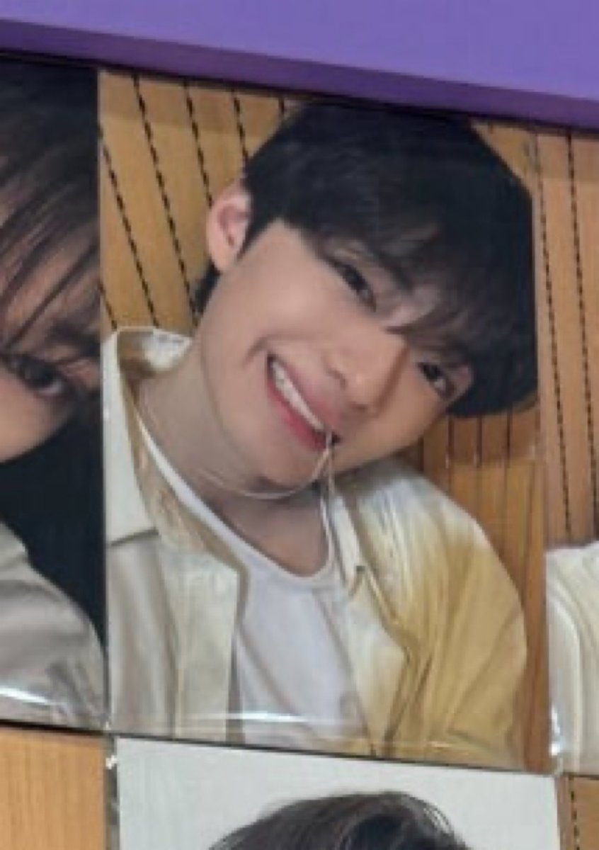 상현이 상하이 전시회 폴라랑 셀카 너무 예쁘다 🫰🏻🫰🏻