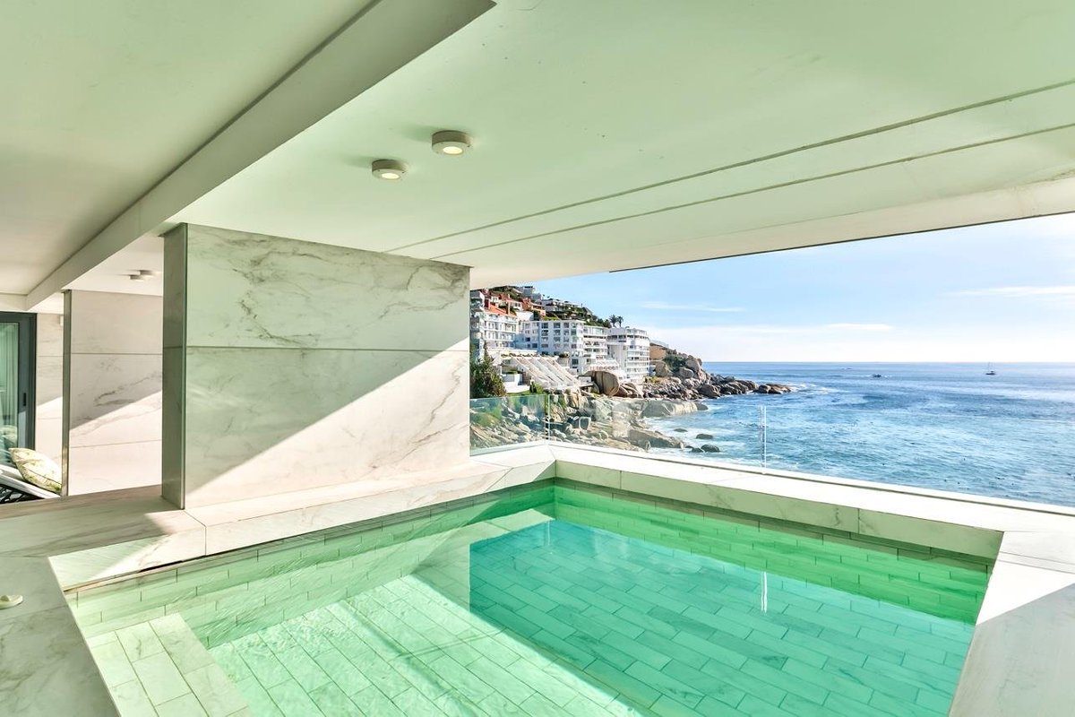 R100 million view, Bantry Bay - Cape Town 👇🏼
myproperty.co.za/properties/ban…
