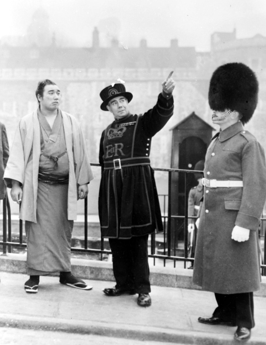TowerOfLondon's tweet photo. This week will witness the first Grand Sumo performance in London for over 34 years. In 1961 Kashiwado Tsuyoshi visited the Tower of London. Kashiwado is one of only 75 wrestlers to have achieved the rank of Yokozuna – the highest rank of sumo. https://t.co/tkcENEMw1D