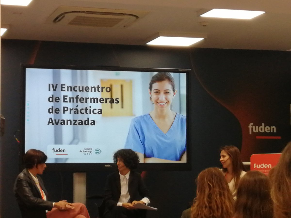 Poner en valor las competencias y el liderazgo Enfermera