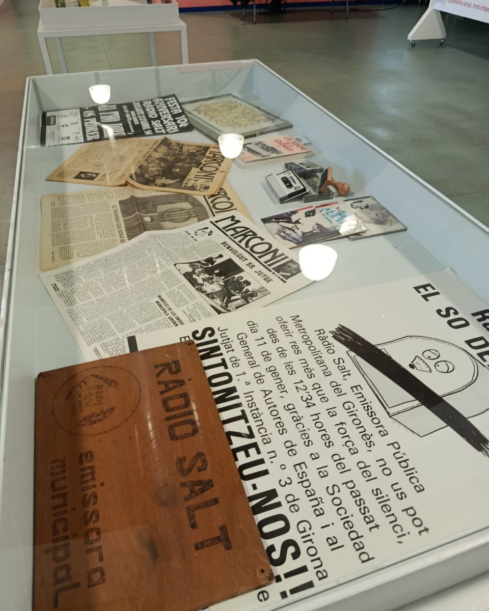 📅 Últims dies per visitar Ràdio Salt 1984/2024! L’exposició que repassa 40 anys d’història radiofònica a #Salt. 📻
📍 A l’Auditori de la Coma Cros  

Aprofita abans que acabi! ⏳

#RàdioSalt #ViuSalt #CulturaSalt