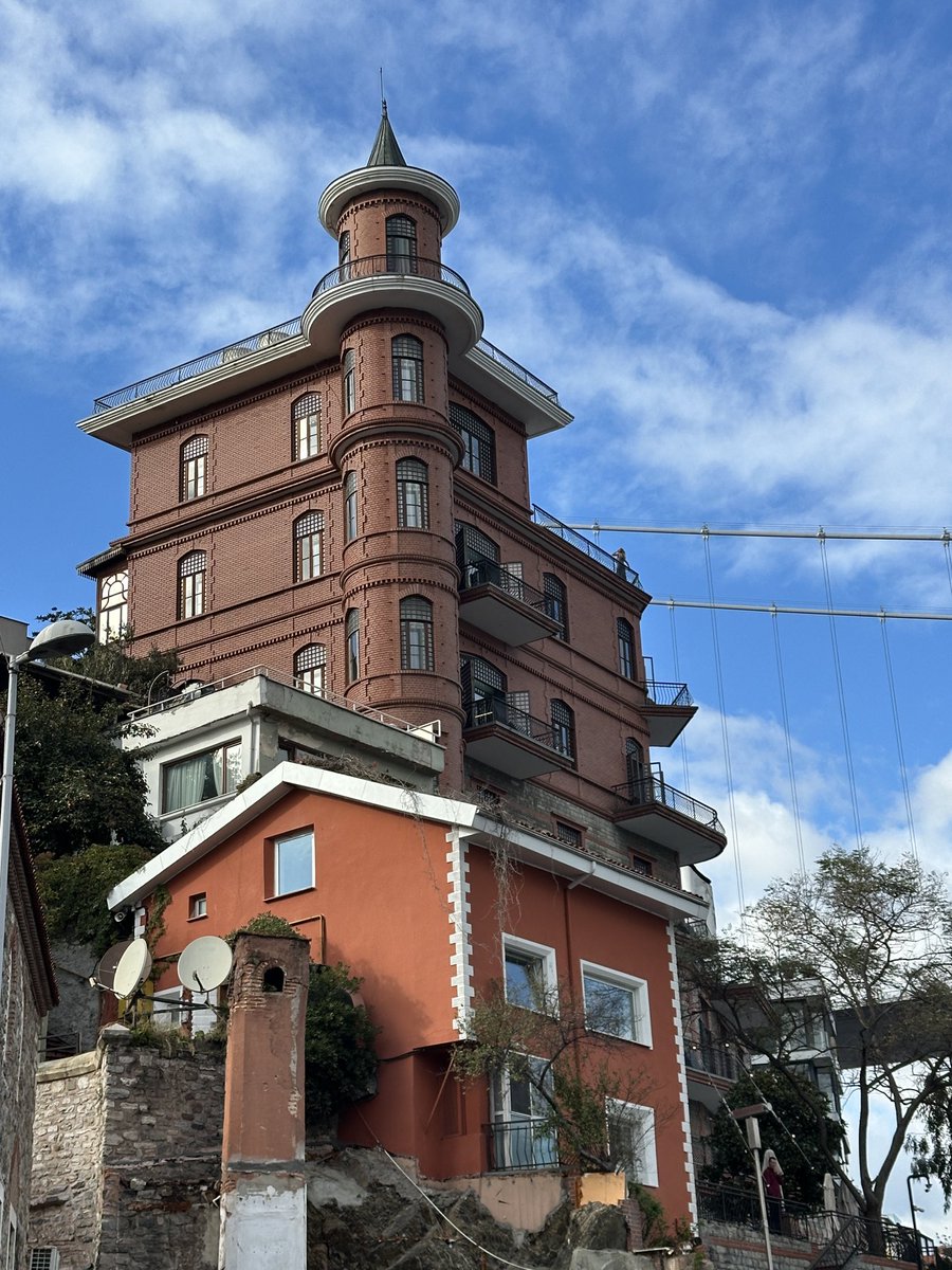 onderkayaistan1's tweet image. Rumelihisarında Perili köşk olarak da bilinen Yusuf Ziya Paşa köşkü