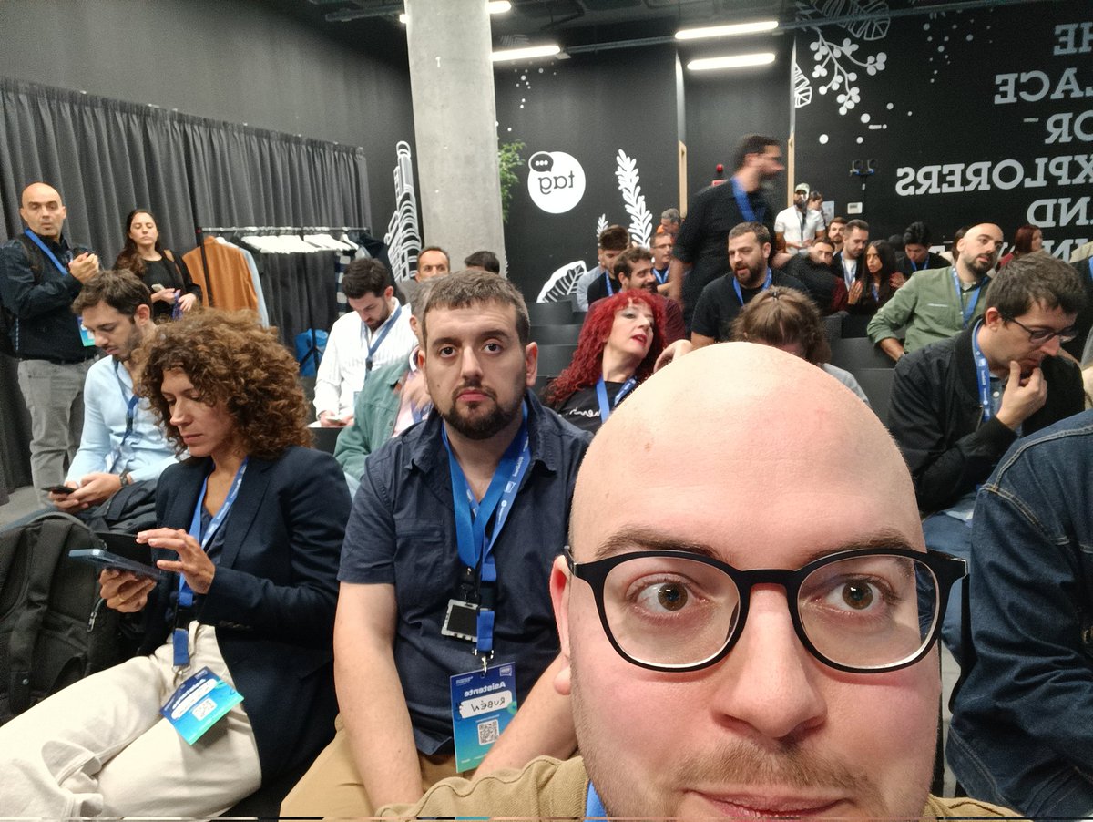 angelcabaleiro's tweet image. Ya por el WP Agency Forum que organizan @ModularDS y @SiteGround_ES
Gracias @DestacaES por invitarme, ya veo bastantes caras conocidas por aquí 😊