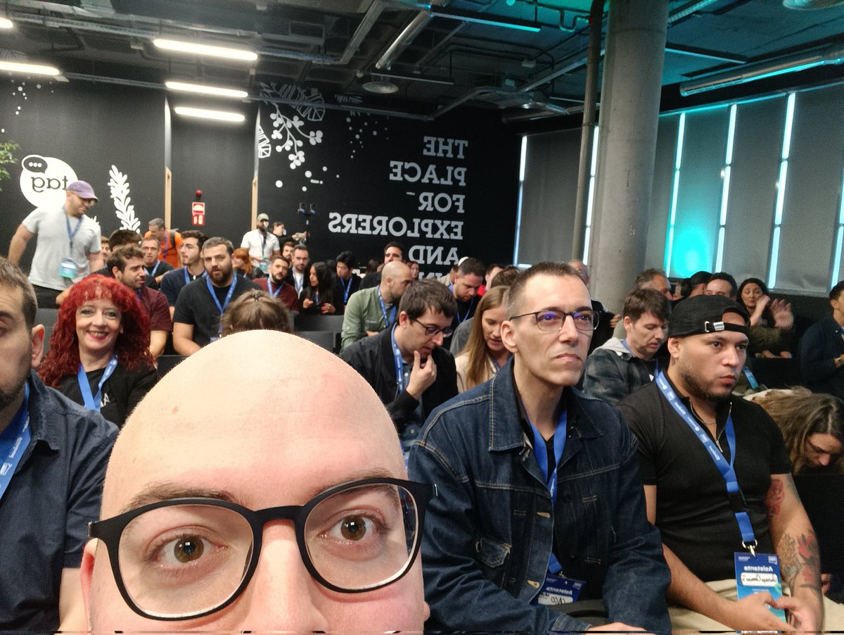 angelcabaleiro's tweet image. Ya por el WP Agency Forum que organizan @ModularDS y @SiteGround_ES
Gracias @DestacaES por invitarme, ya veo bastantes caras conocidas por aquí 😊