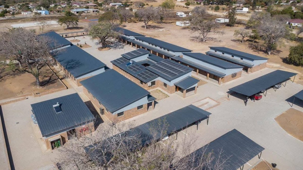 GCISMpumalanga's tweet image. Mpumalanga Premier @Mandla_Ndl will officially open the new state of the art Godide Secondary School in Thulamahashe @BbrMunicipality today, aiming to improve educational quality and learner performance. #InfrastructureDevelopment #educationforall #GovZAUpdates