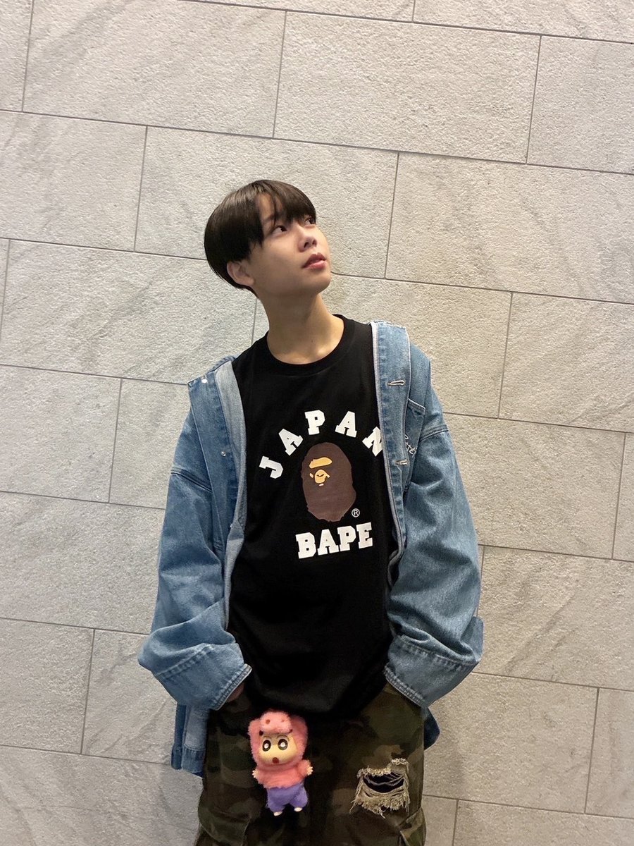 bmsg_trainee's tweet photo. ⸜ ✉️#LETTER_FROM_KAIRI✨ ⸝

皆さんこんにちは！#KAIRI です！！
皆さん元気ですか？僕はすごく元気です！

そんな中で最近自分がハマっている事を紹介します！
最近、自分はキャラクターの人形を集める事にハマっています！特に写真に映っている人形がすごくお気に入りです！いつもどこか出かける時はカバンとかにつけています！！

そして最近は散歩にもハマっています！！
自分は東京に来て約2年が経つのですが、まだわからない街があるので、そういうところに行って散歩するのもすごく楽しいです！！

最近はこの２つにハマっています！
秋に近づいてきたので体には気をつけて頑張りましょう！！

#BMSGTRAINEE
#BMSG