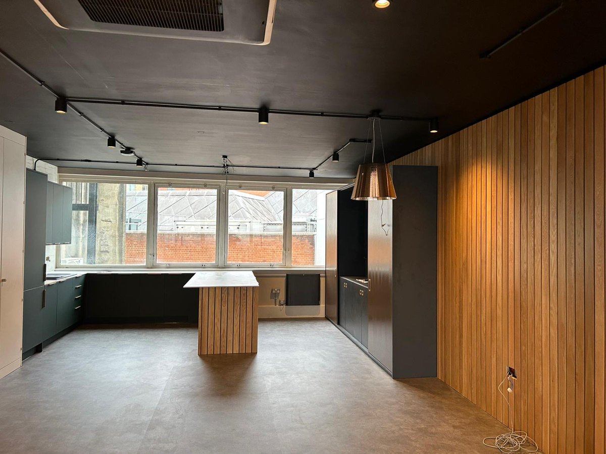 BB Contracts Limited tweet media