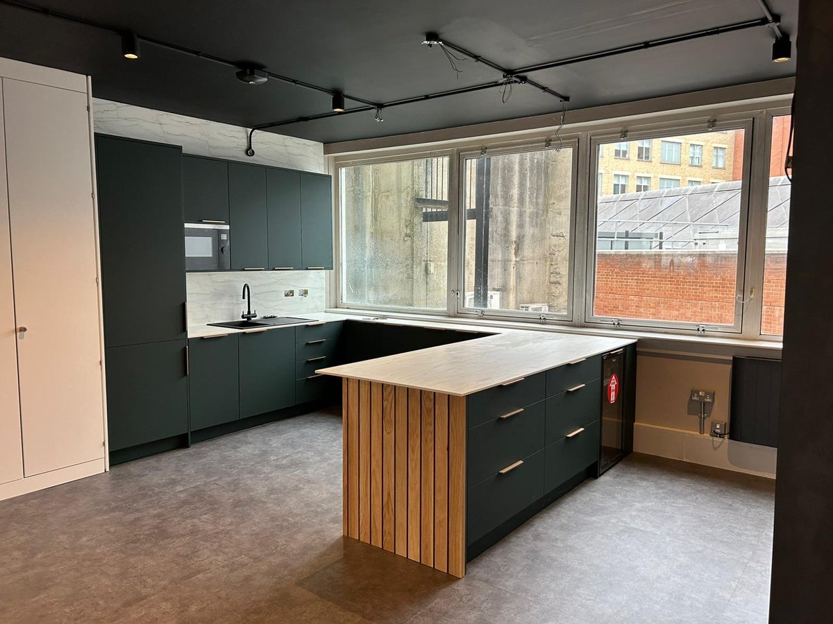 BB Contracts Limited tweet media