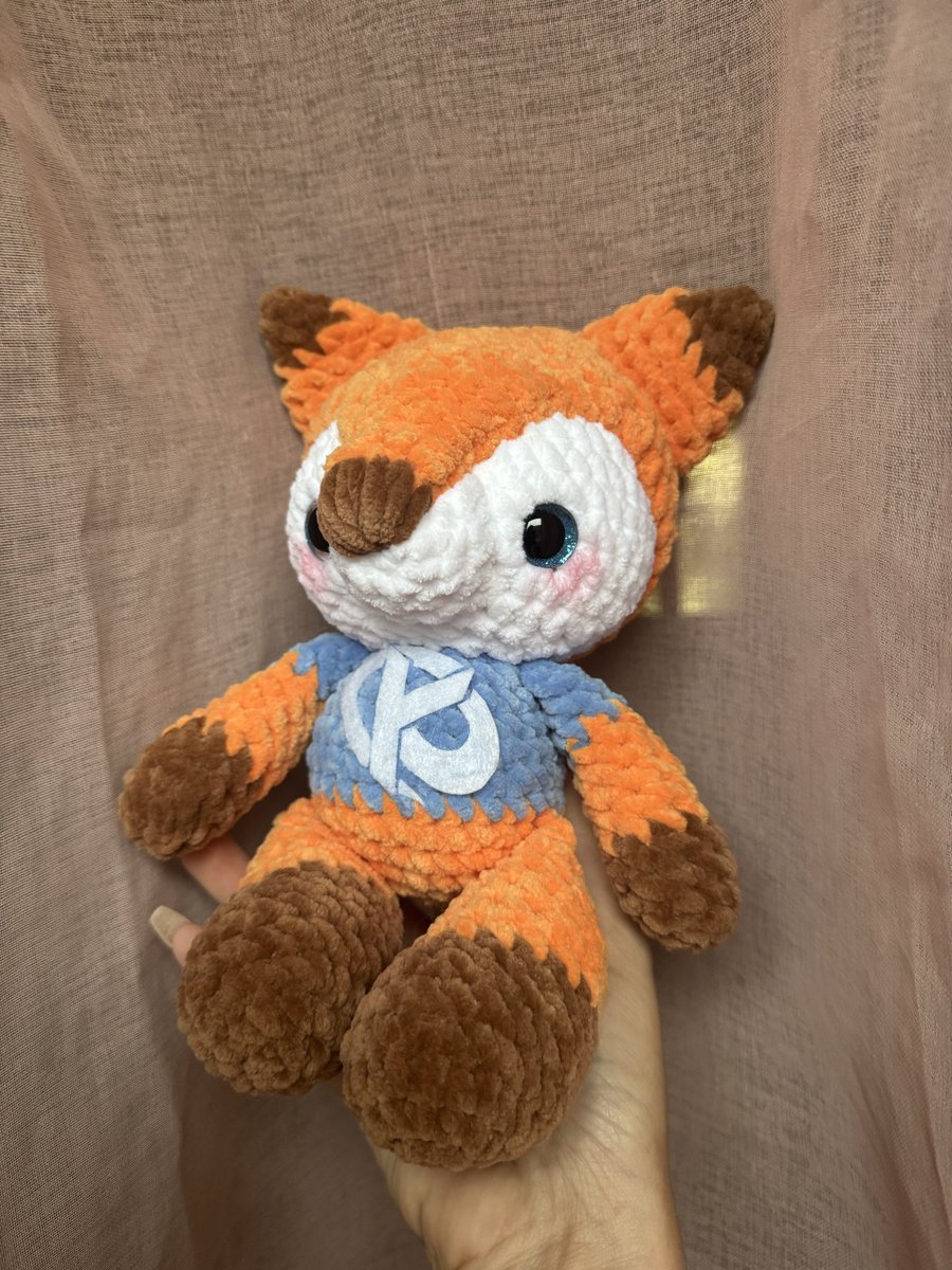[GIVEAWAY] 

Comme vous l’avez apprécié, je vous offre la possibilité de remporter un KC Foxy cet automne 🍂🍁 

Pour participer : 
🔁 RT ce tweet 

C’est tout ! 

Tirage au sort le 15/11/2025 🍀