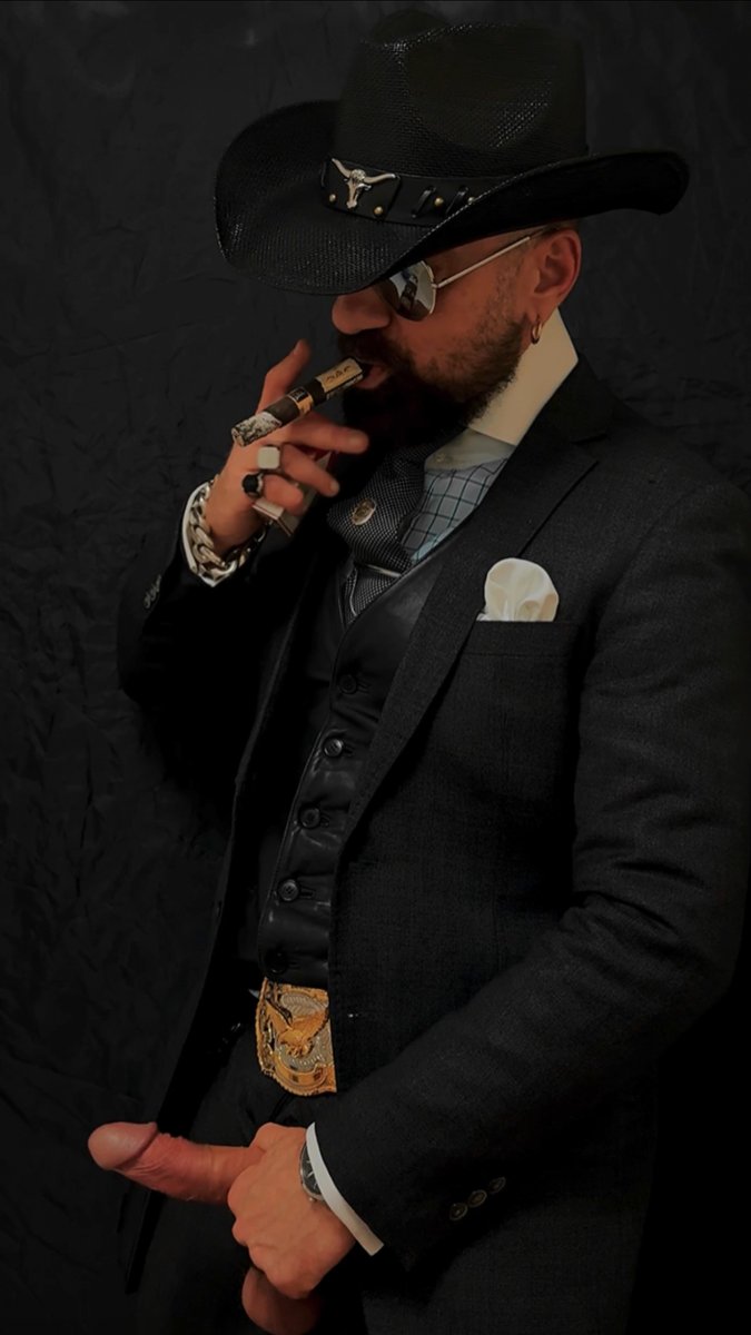 Yeeha
onlyfans.com/verbaldaddy